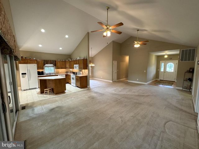 130 MEADOW DR, Seaford, DE 19973