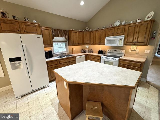 130 MEADOW DR, Seaford, DE 19973