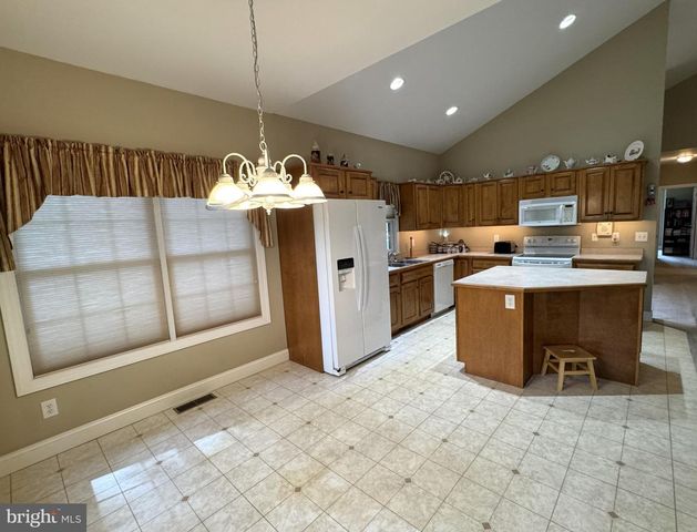 130 MEADOW DR, Seaford, DE 19973