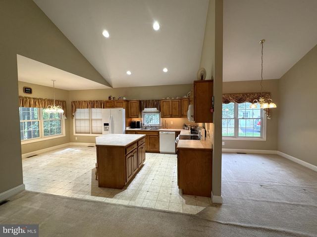 130 MEADOW DR, Seaford, DE 19973