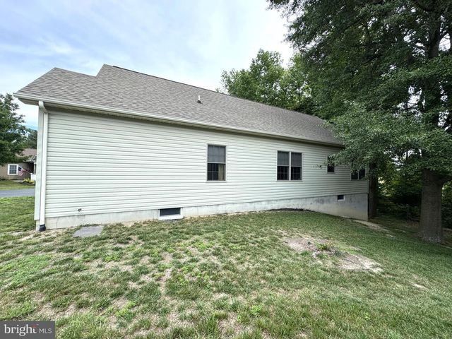 130 MEADOW DR, Seaford, DE 19973