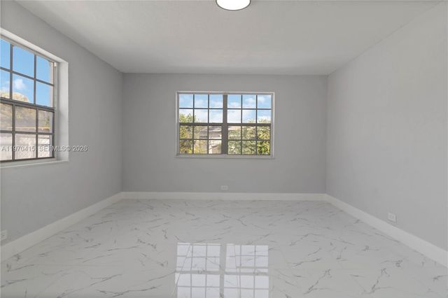 1721 NW 51st St, Miami, FL 33142