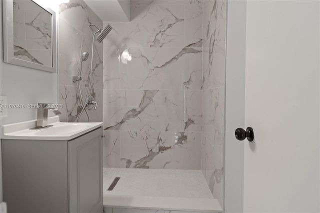 1721 NW 51st St, Miami, FL 33142