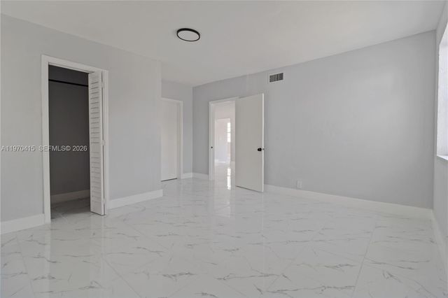 1721 NW 51st St, Miami, FL 33142