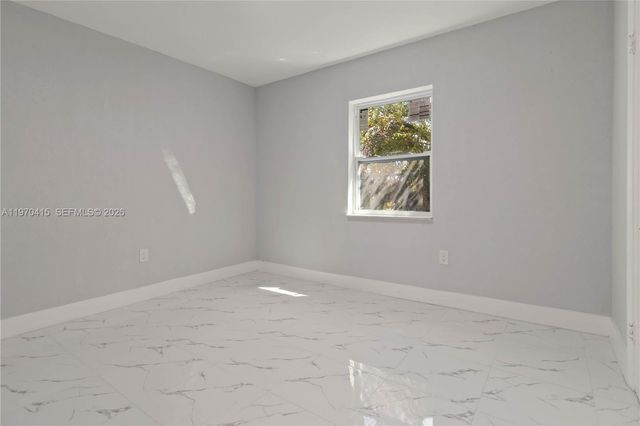 1721 NW 51st St, Miami, FL 33142