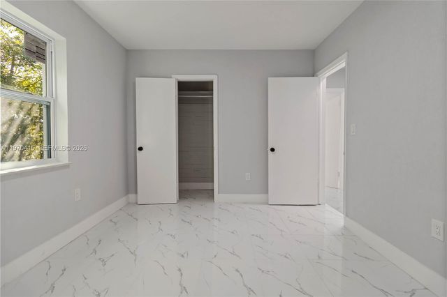 1721 NW 51st St, Miami, FL 33142