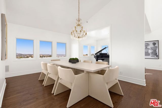 2480 Briarcrest Road, Los Angeles, CA 90210