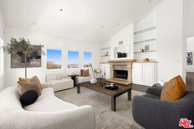 2480 Briarcrest Road, Los Angeles, CA 90210