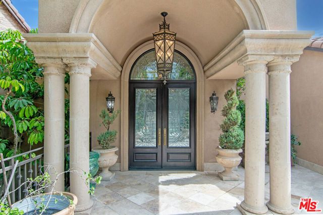 2480 Briarcrest Road, Los Angeles, CA 90210