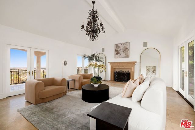 2480 Briarcrest Road, Los Angeles, CA 90210