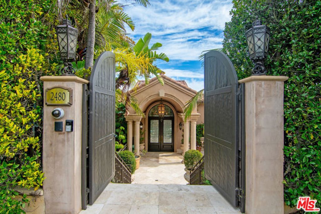 2480 Briarcrest Road, Los Angeles, CA 90210