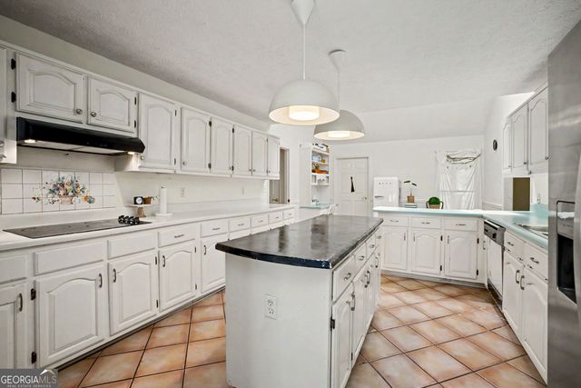 311 White Oak Drive, Newnan, GA 30263