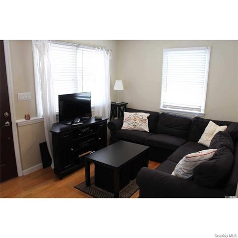 27 Vermont Street, Long Beach, NY 11561
