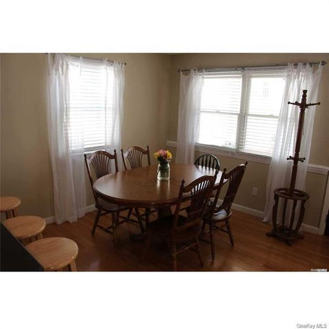 27 Vermont Street, Long Beach, NY 11561