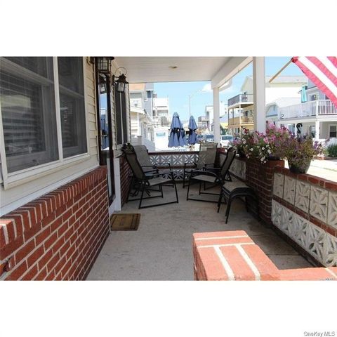 27 Vermont Street, Long Beach, NY 11561