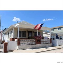 27 Vermont Street, Long Beach, NY 11561