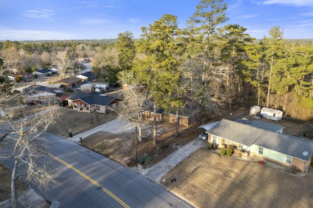 2633 Crosscreek Road, Hephzibah, GA 30815