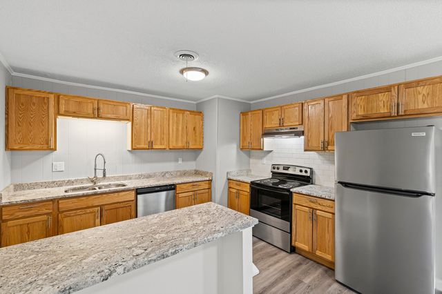 2633 Crosscreek Road, Hephzibah, GA 30815