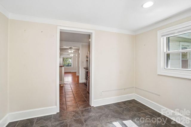 31 Clay Street, Asheville, NC 28806