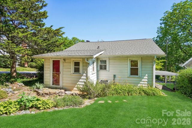 31 Clay Street, Asheville, NC 28806