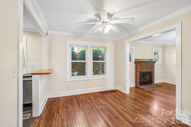 31 Clay Street, Asheville, NC 28806