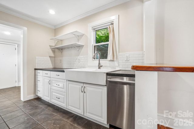 31 Clay Street, Asheville, NC 28806