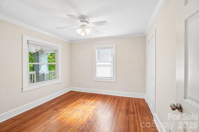 31 Clay Street, Asheville, NC 28806