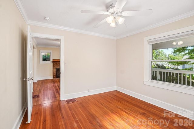 31 Clay Street, Asheville, NC 28806