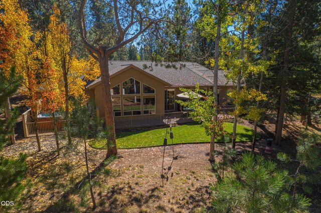 58210 McNary Lane 1, Sunriver, OR 97707