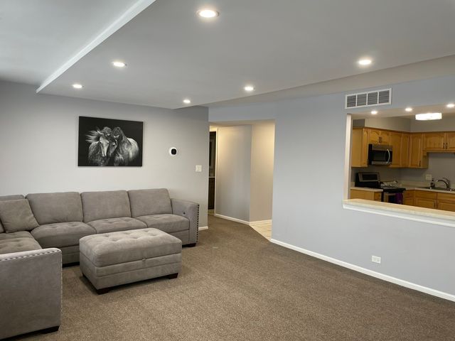 101 Bar Harbour Road 5G, Schaumburg, IL 60193