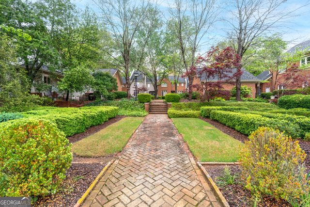 53 Paces West Drive, Atlanta, GA 30327