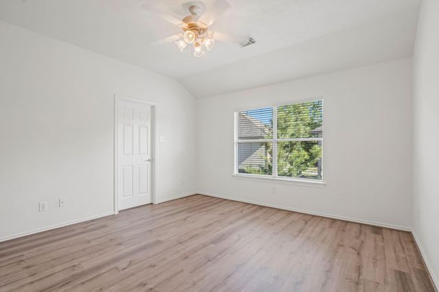 35 Wickerdale Place, The Woodlands, TX 77382