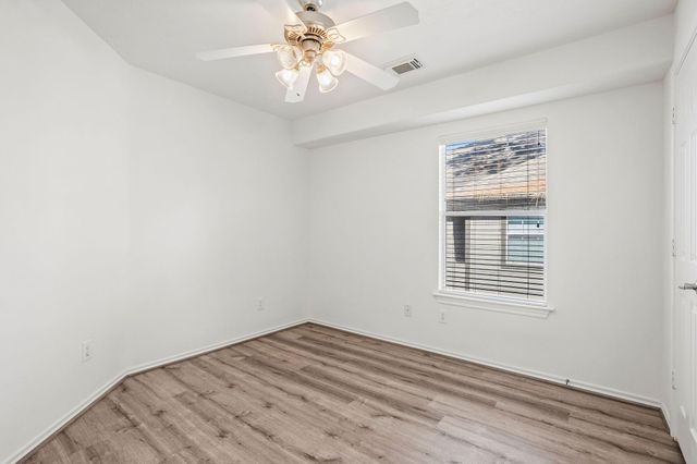 35 Wickerdale Place, The Woodlands, TX 77382