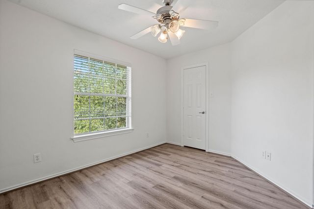 35 Wickerdale Place, The Woodlands, TX 77382