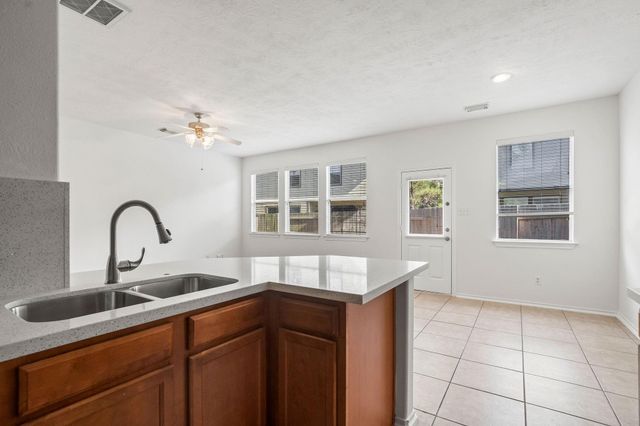 35 Wickerdale Place, The Woodlands, TX 77382