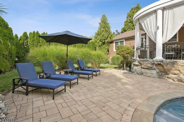 170 Killarney Dr, Berkeley Heights Twp., NJ 07922