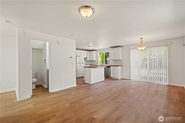 5202 E E Street, Tacoma, WA 98404