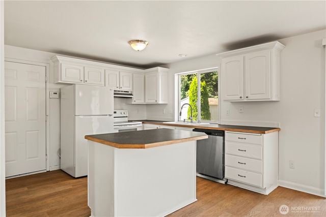 5202 E E Street, Tacoma, WA 98404