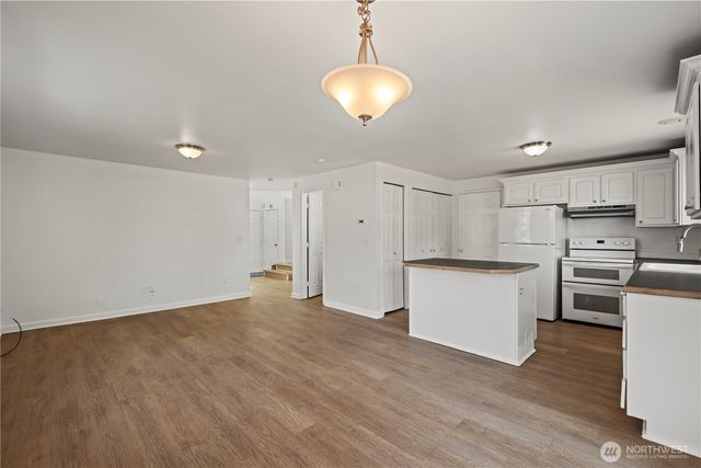 5202 E E Street, Tacoma, WA 98404