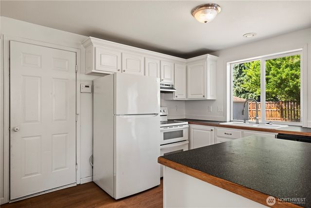 5202 E E Street, Tacoma, WA 98404