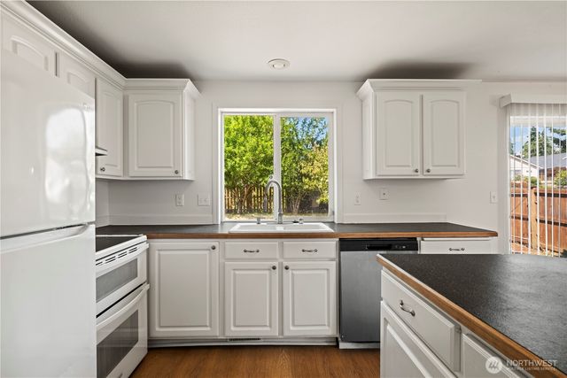 5202 E E Street, Tacoma, WA 98404