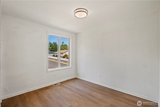 5202 E E Street, Tacoma, WA 98404