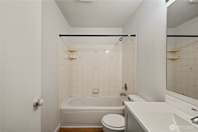 5202 E E Street, Tacoma, WA 98404