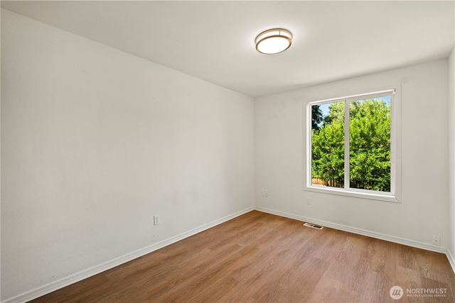 5202 E E Street, Tacoma, WA 98404