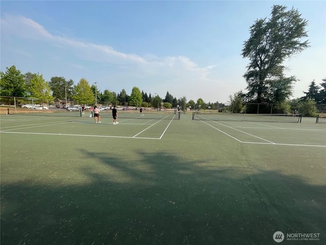5202 E E Street, Tacoma, WA 98404