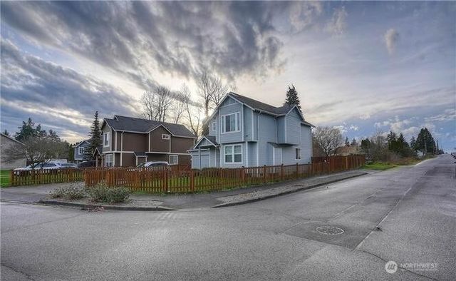 5202 E E Street, Tacoma, WA 98404