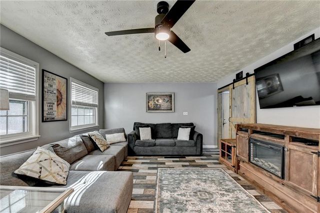 1112 Oak Grove Circle, Lawrenceville, GA 30043