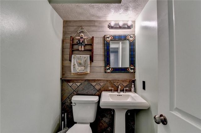 1112 Oak Grove Circle, Lawrenceville, GA 30043