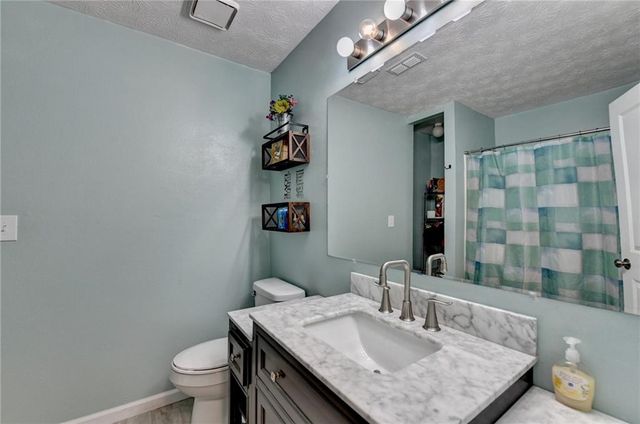 1112 Oak Grove Circle, Lawrenceville, GA 30043