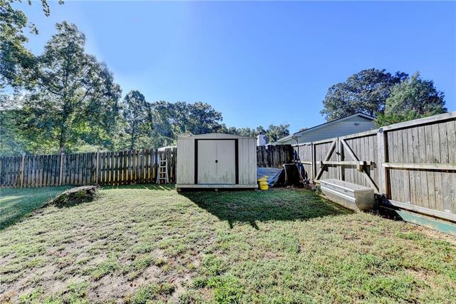 1112 Oak Grove Circle, Lawrenceville, GA 30043